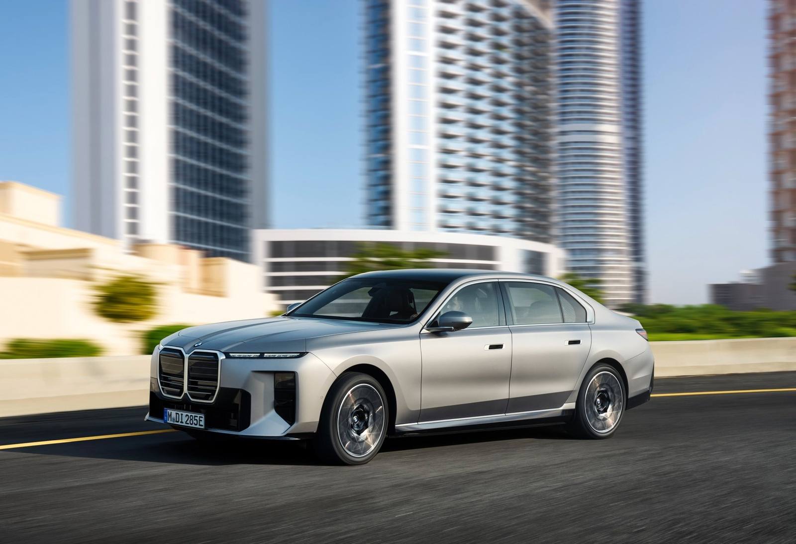xDrive60