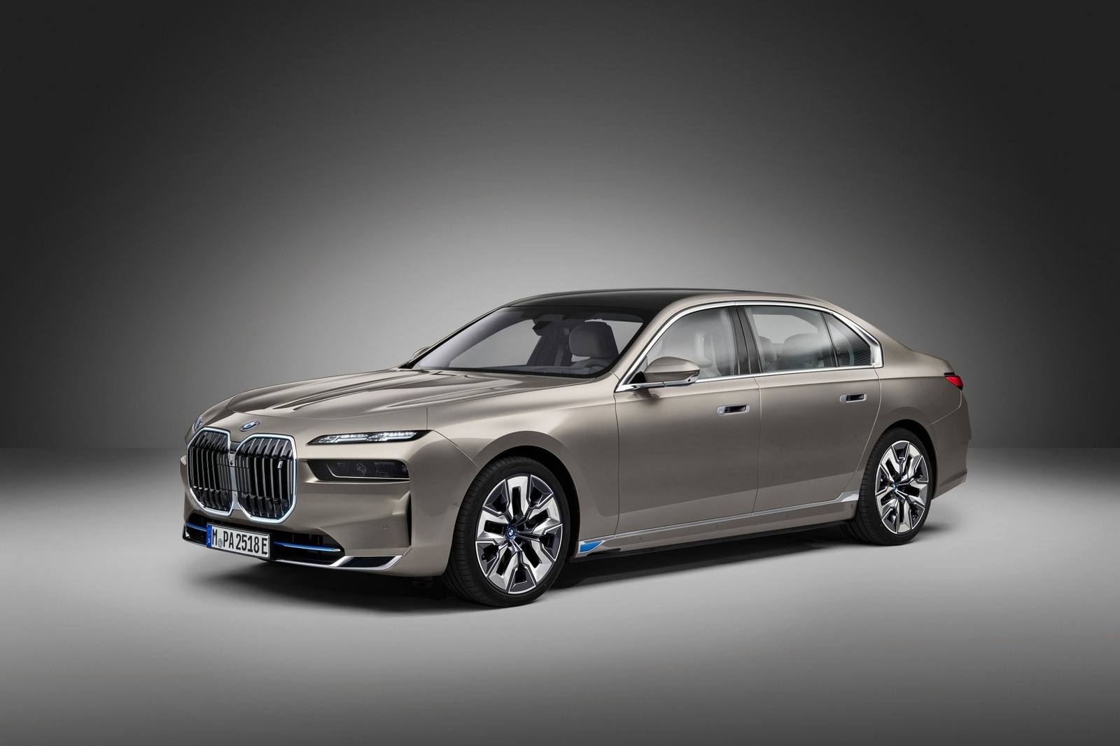 xDrive60