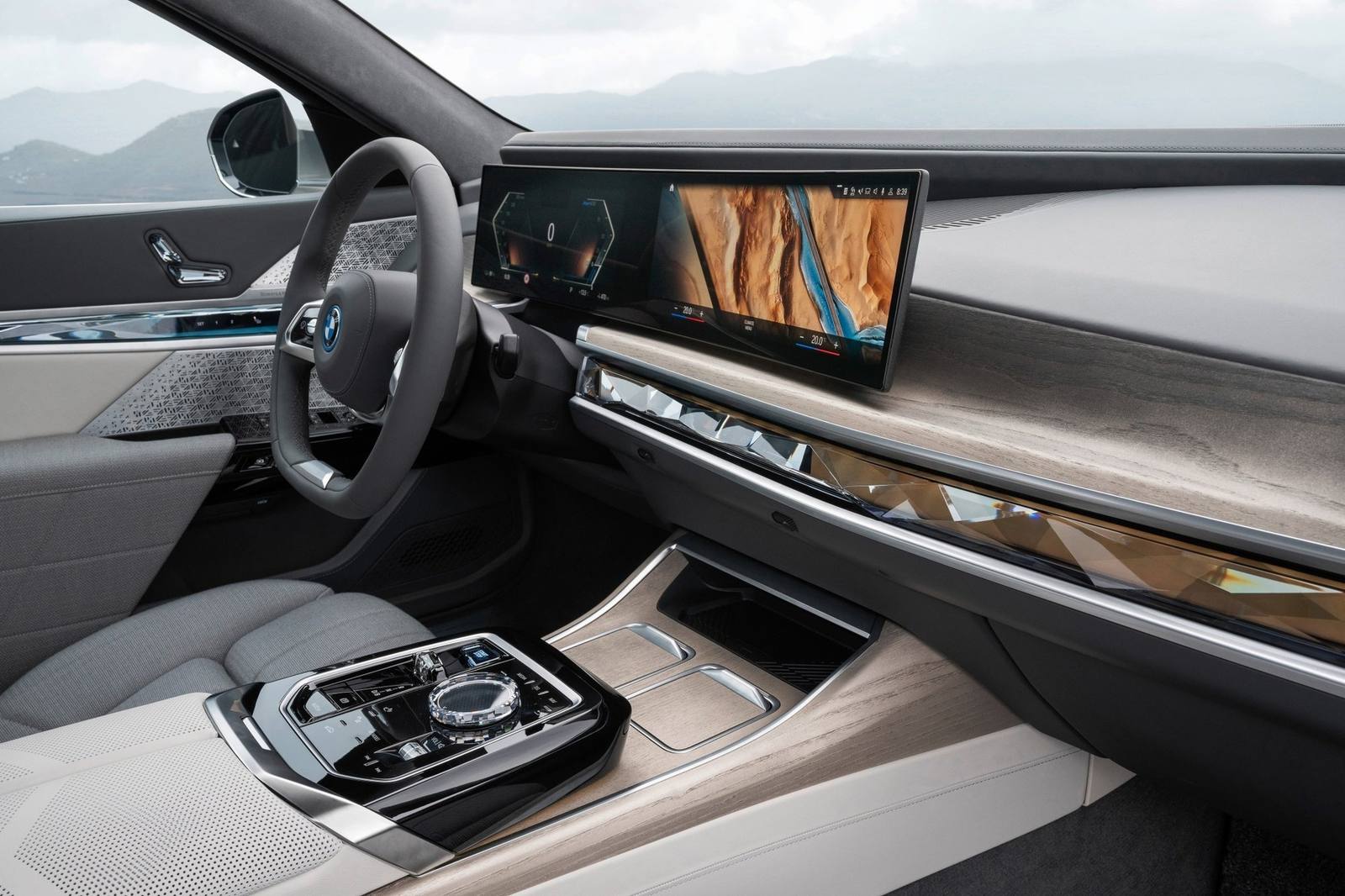 xDrive60