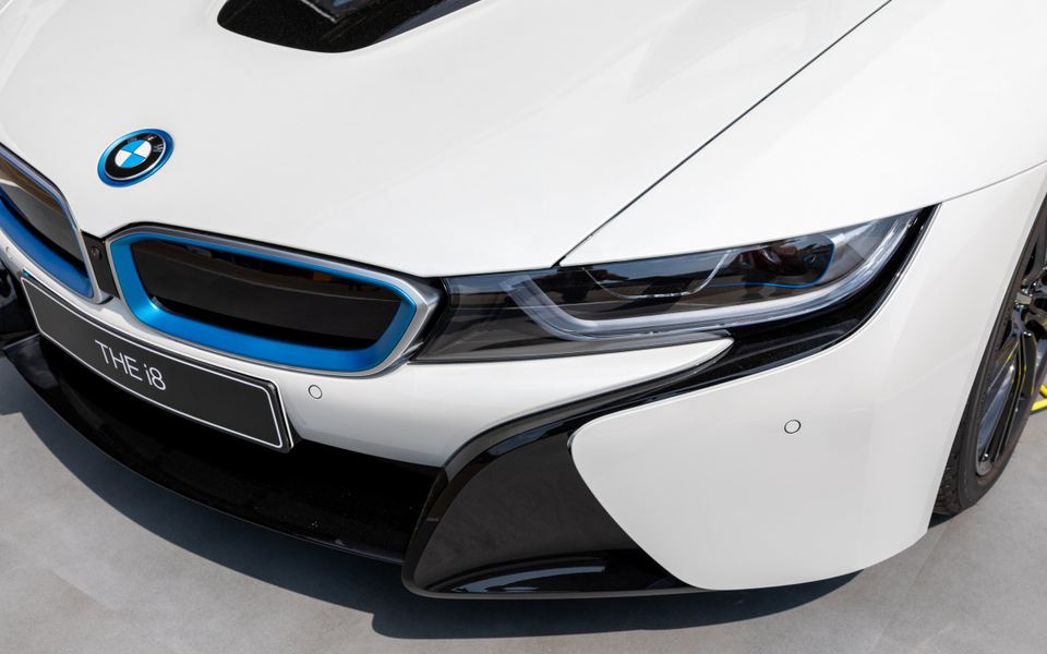 i8