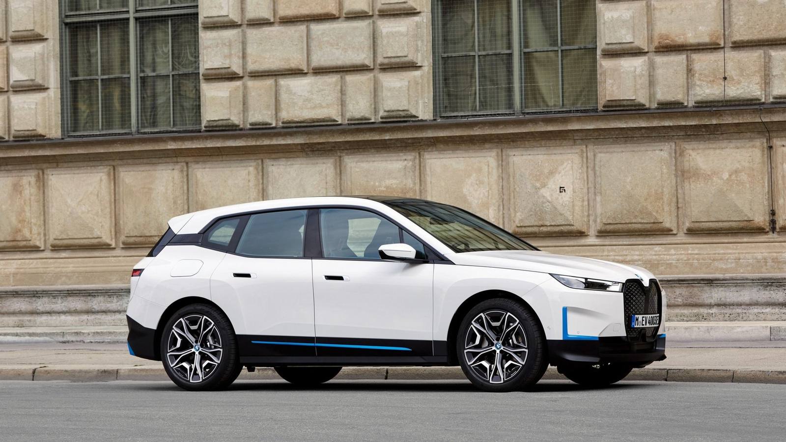 xDrive40