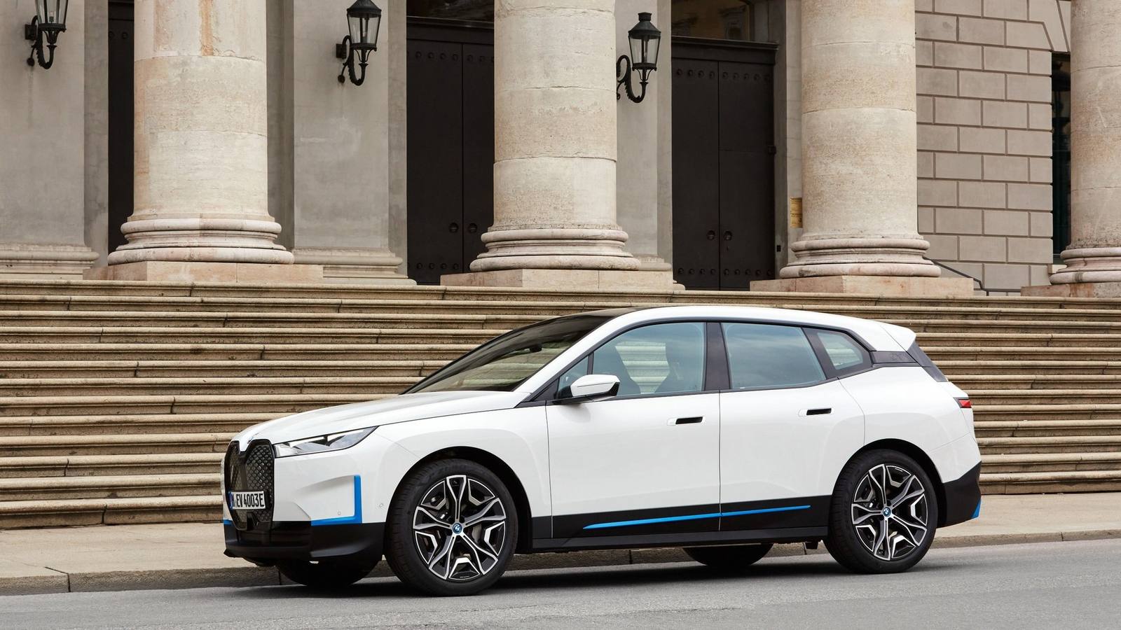 xDrive40