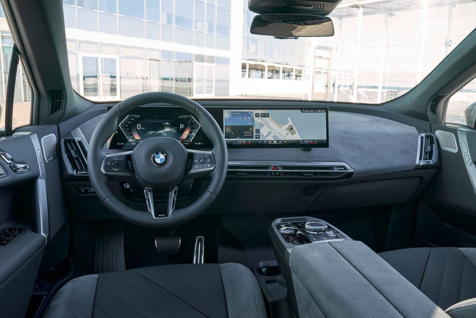 xDrive60