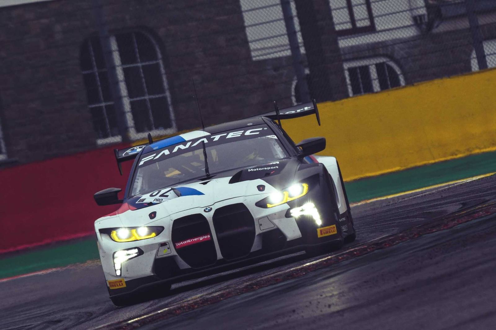 M4 GT3