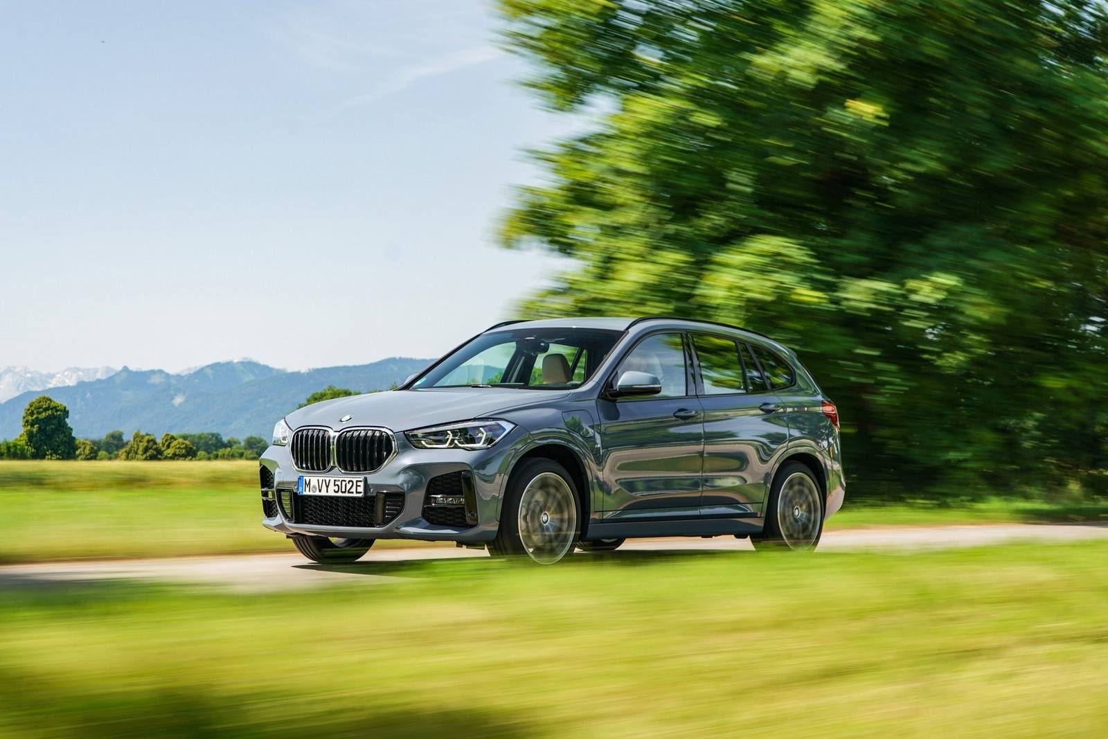 xDrive25e