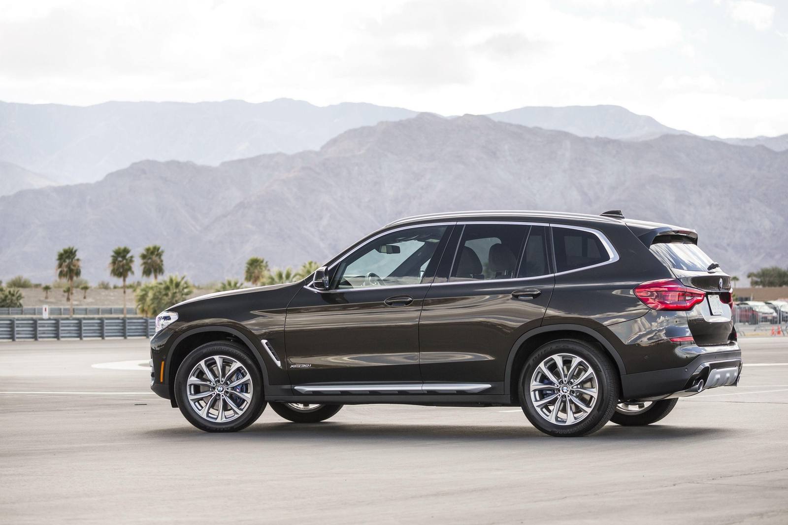 xDrive30i