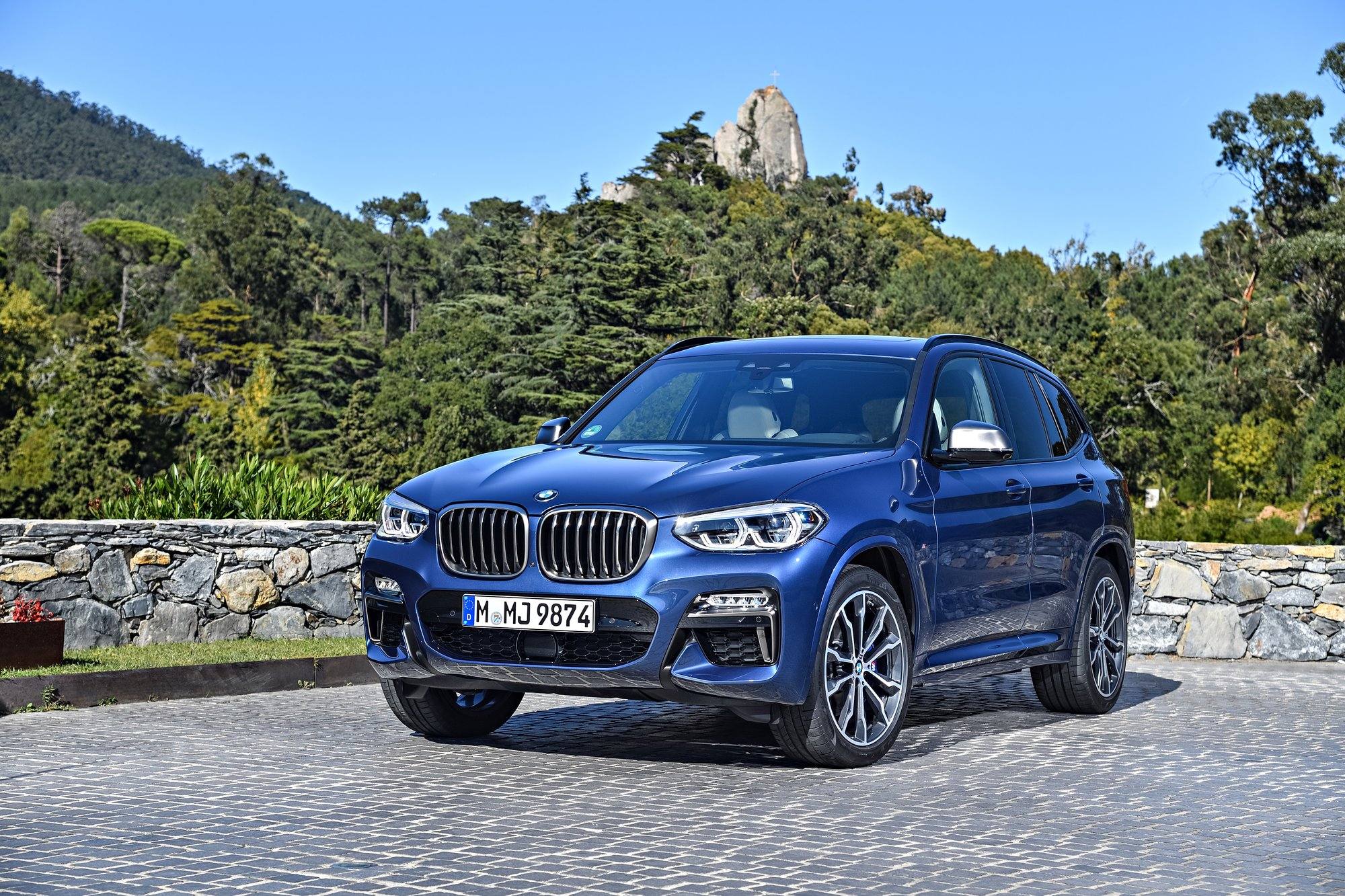 M40i