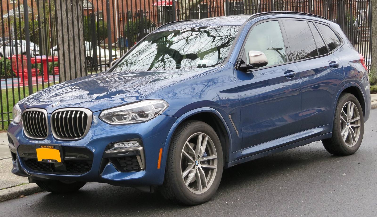 M50 xDrive (2027 update, 443 PS)