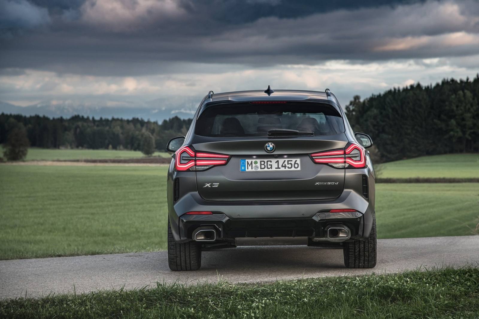 xDrive30i