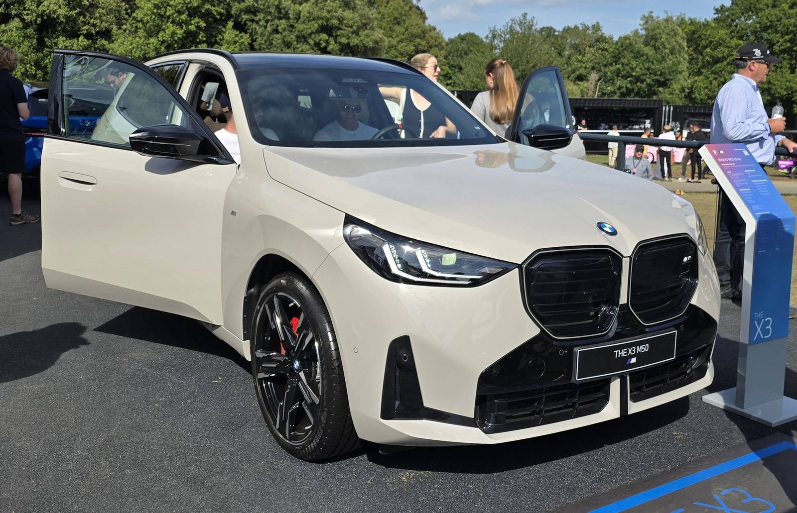 M50 xDrive (2027 update, 443 PS)