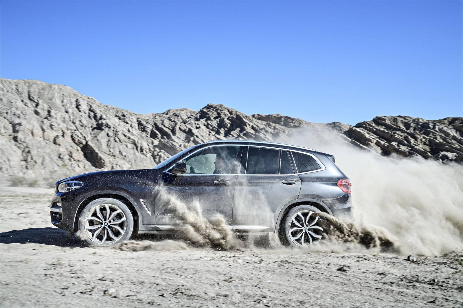 xDrive30i
