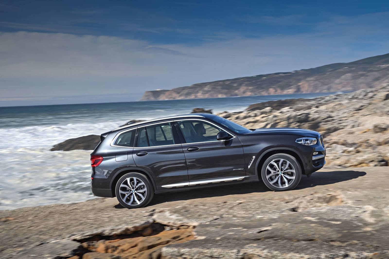 xDrive30i