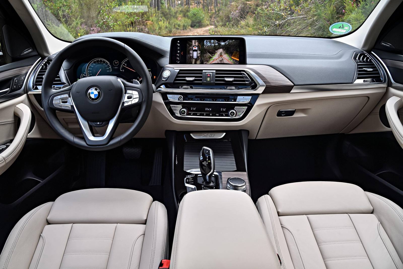 xDrive30i