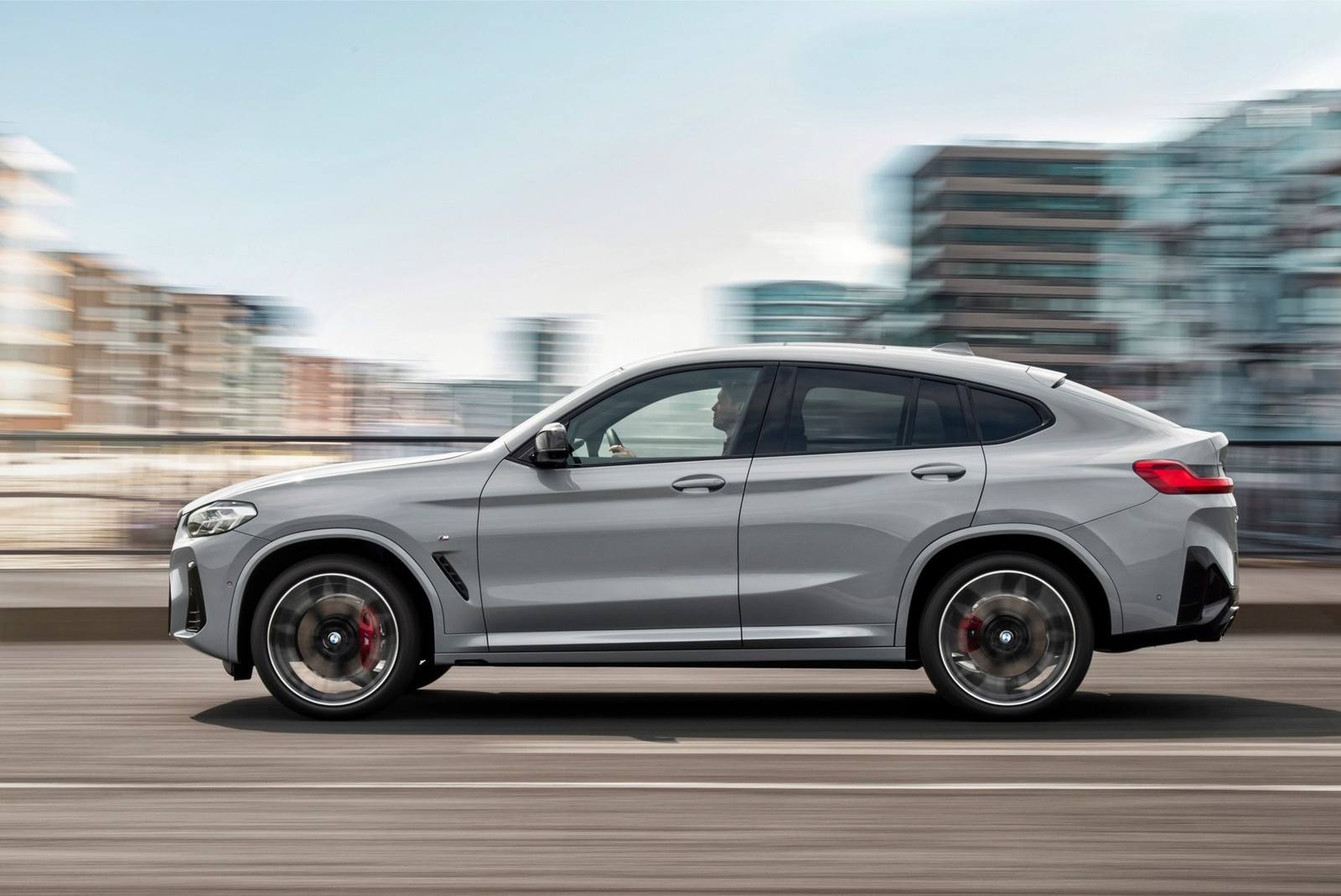 xDrive30i