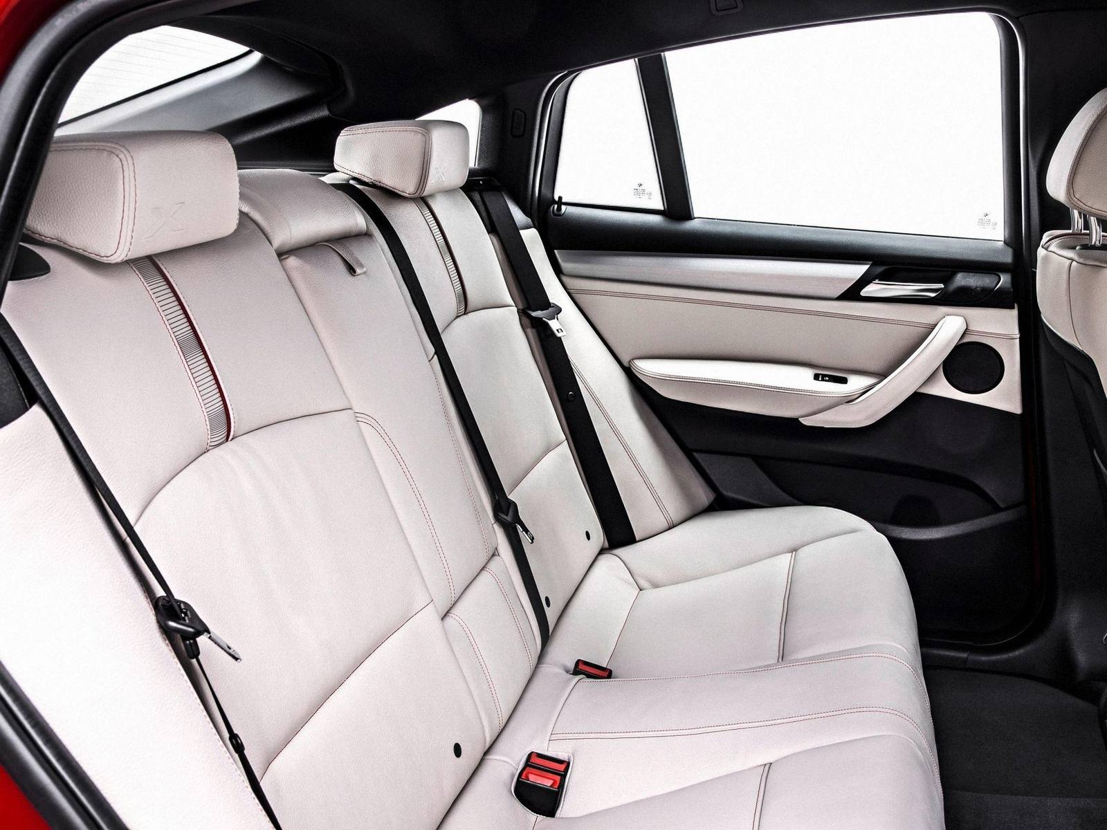 xDrive20i
