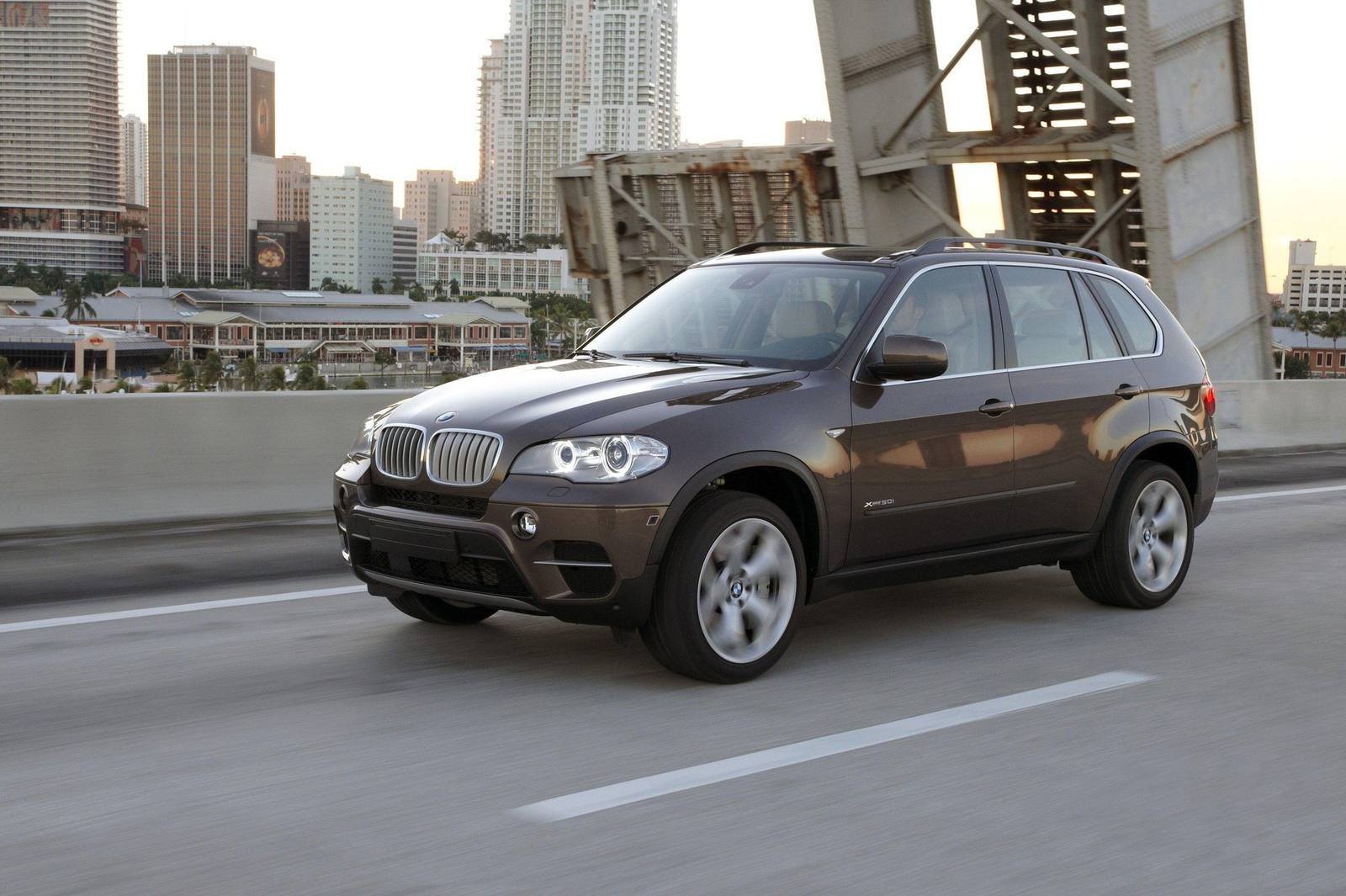 xDrive50i
