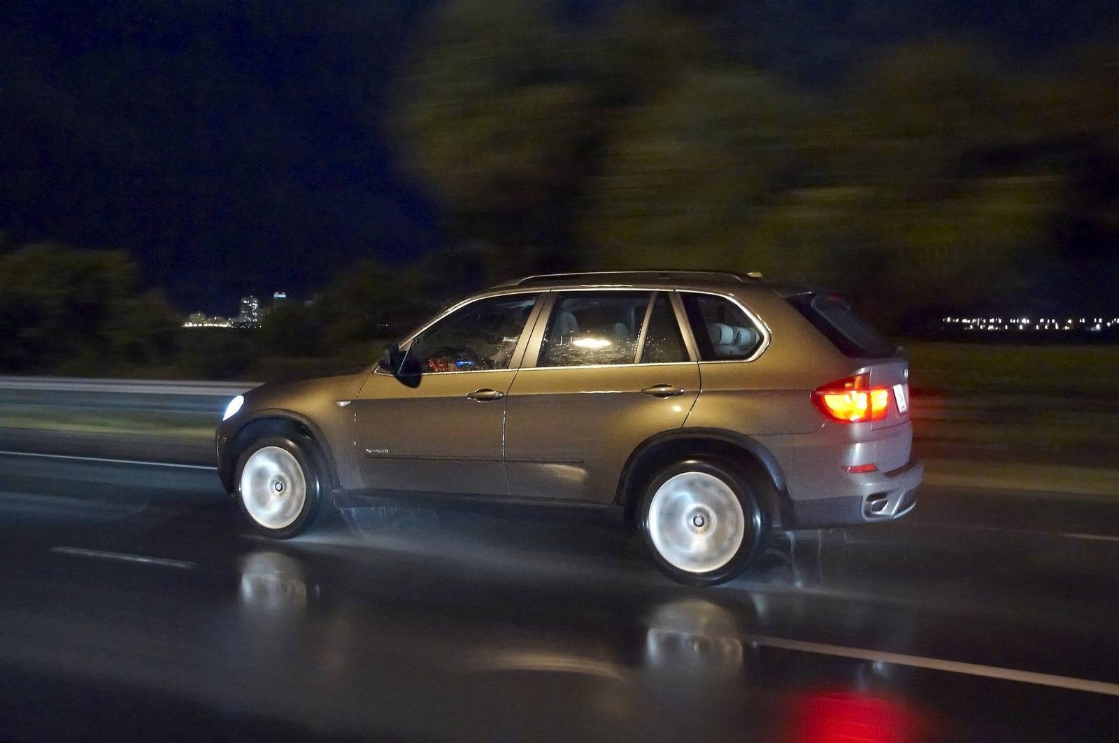 xDrive50i