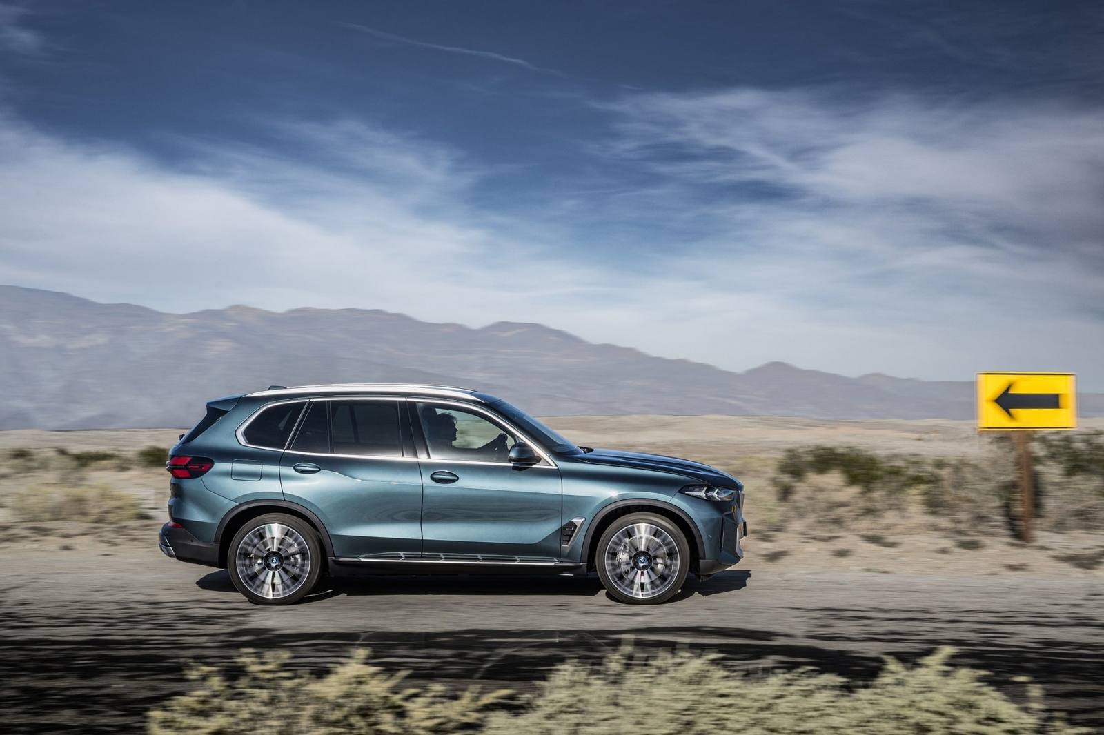 xDrive50e