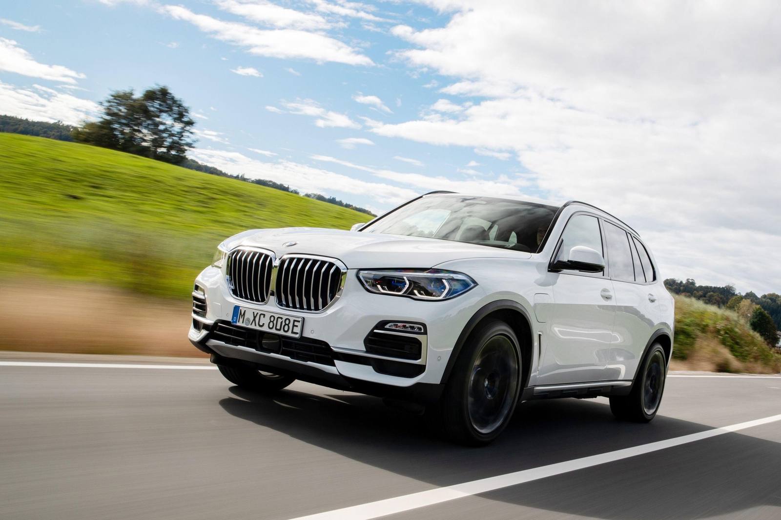 xDrive45e