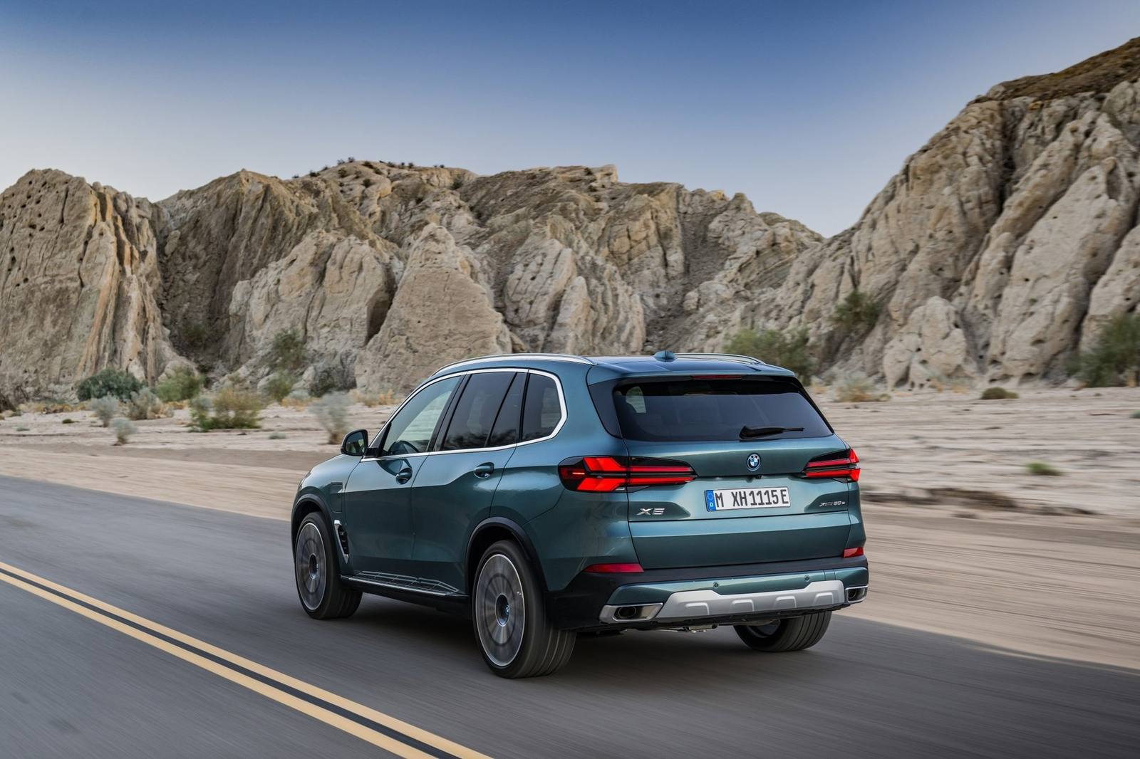 xDrive50e