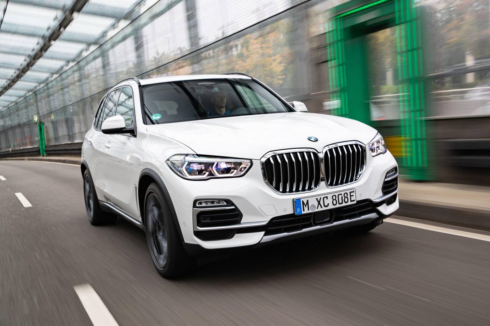 xDrive45e