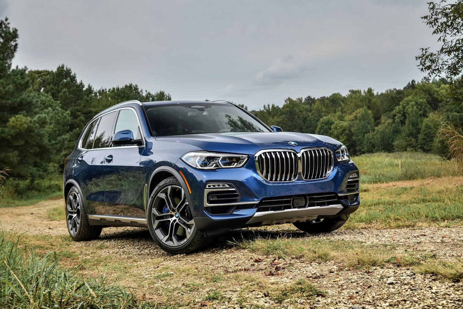 xDrive40i