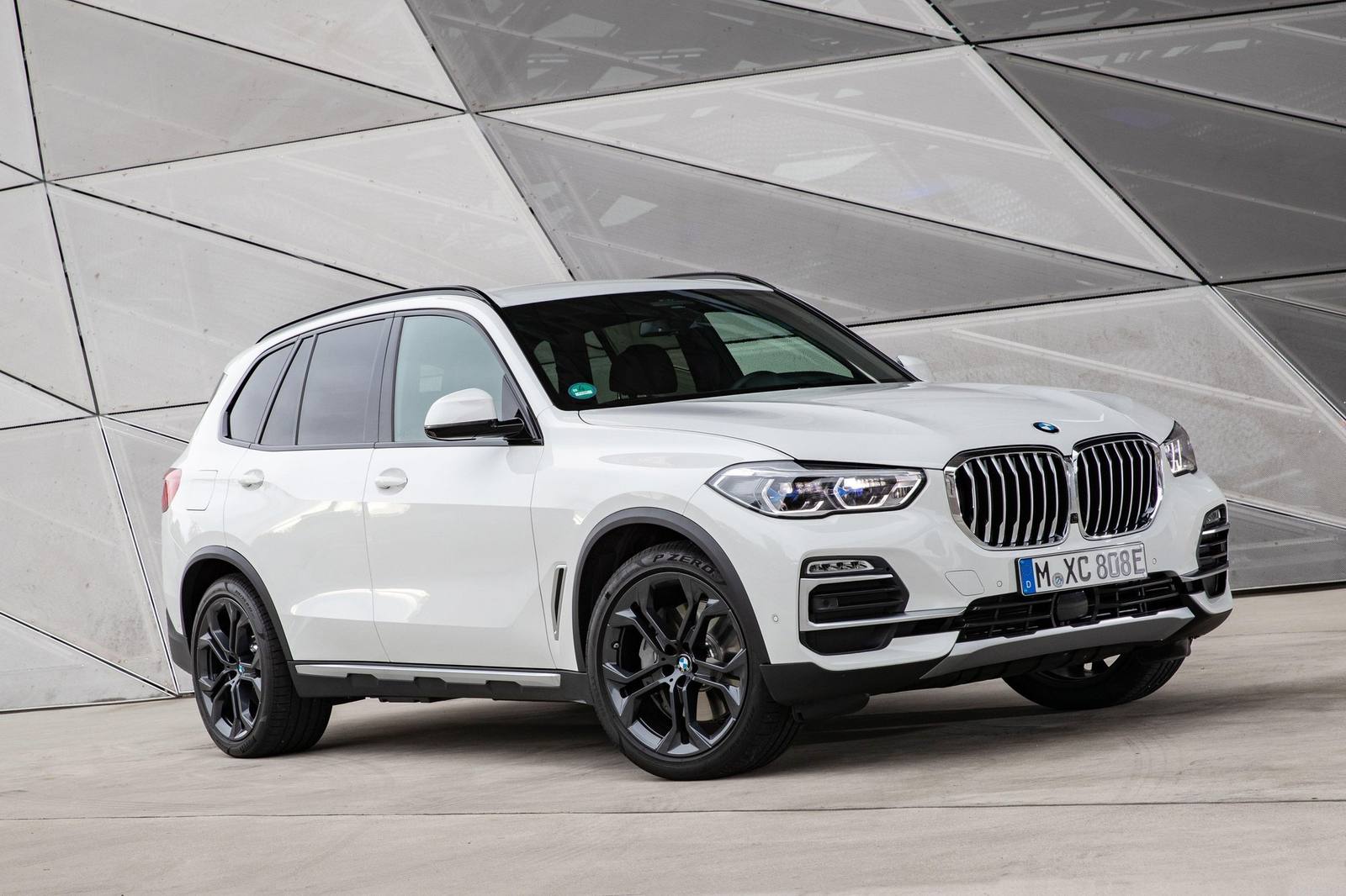 xDrive45e