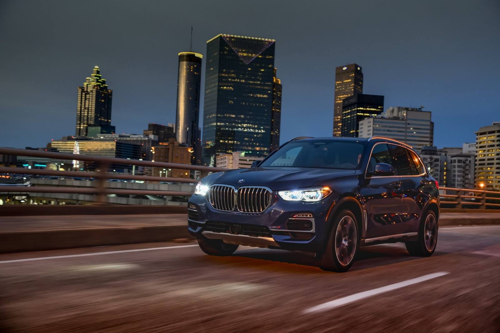 xDrive40i