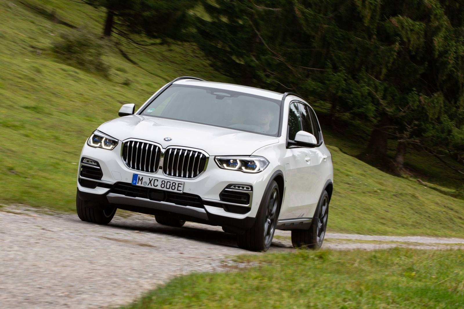 xDrive45e