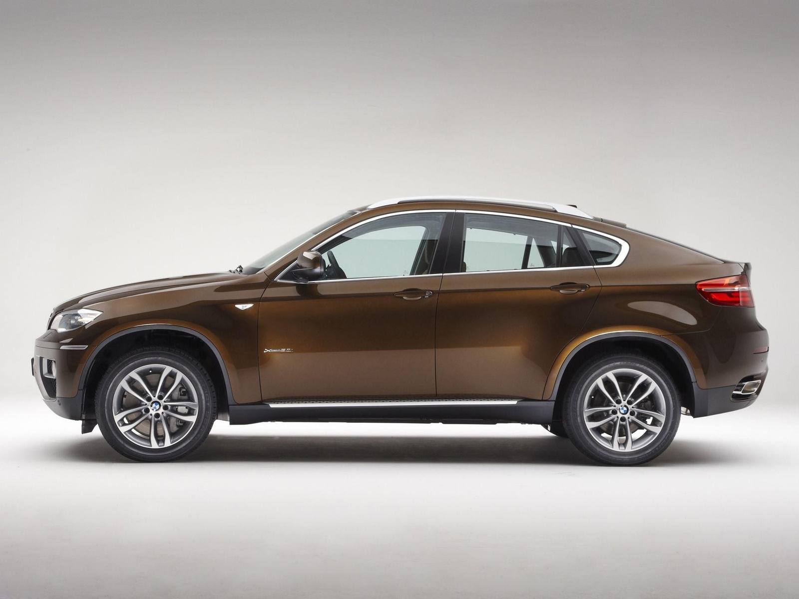 xDrive50i