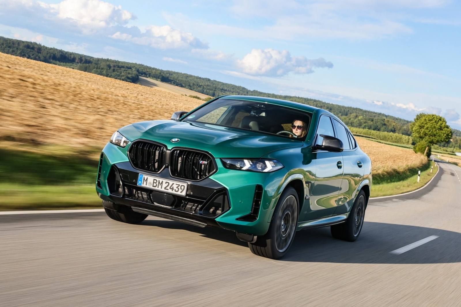 xDrive40i
