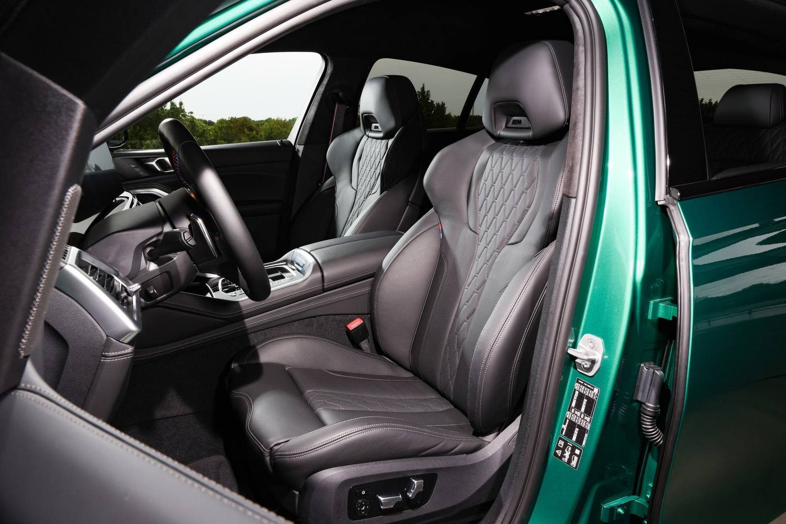 M60i xDrive