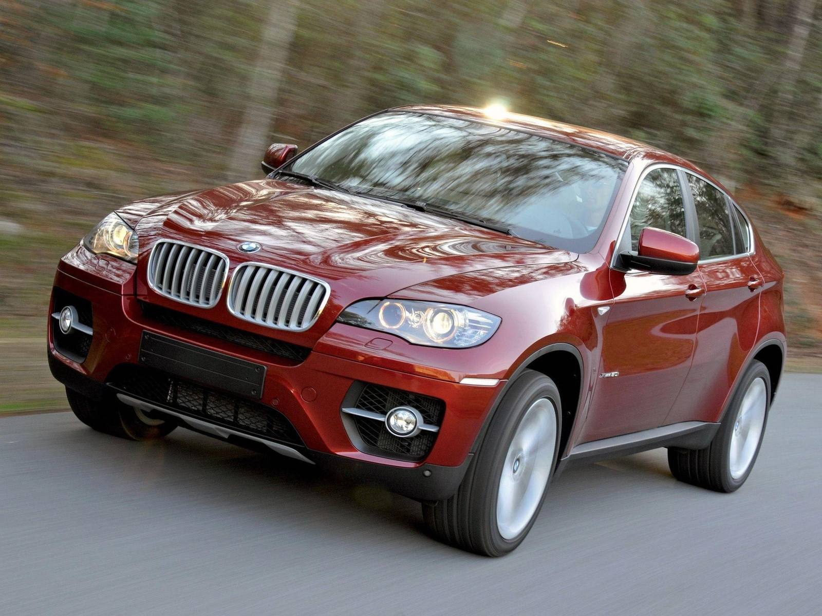 xDrive50i