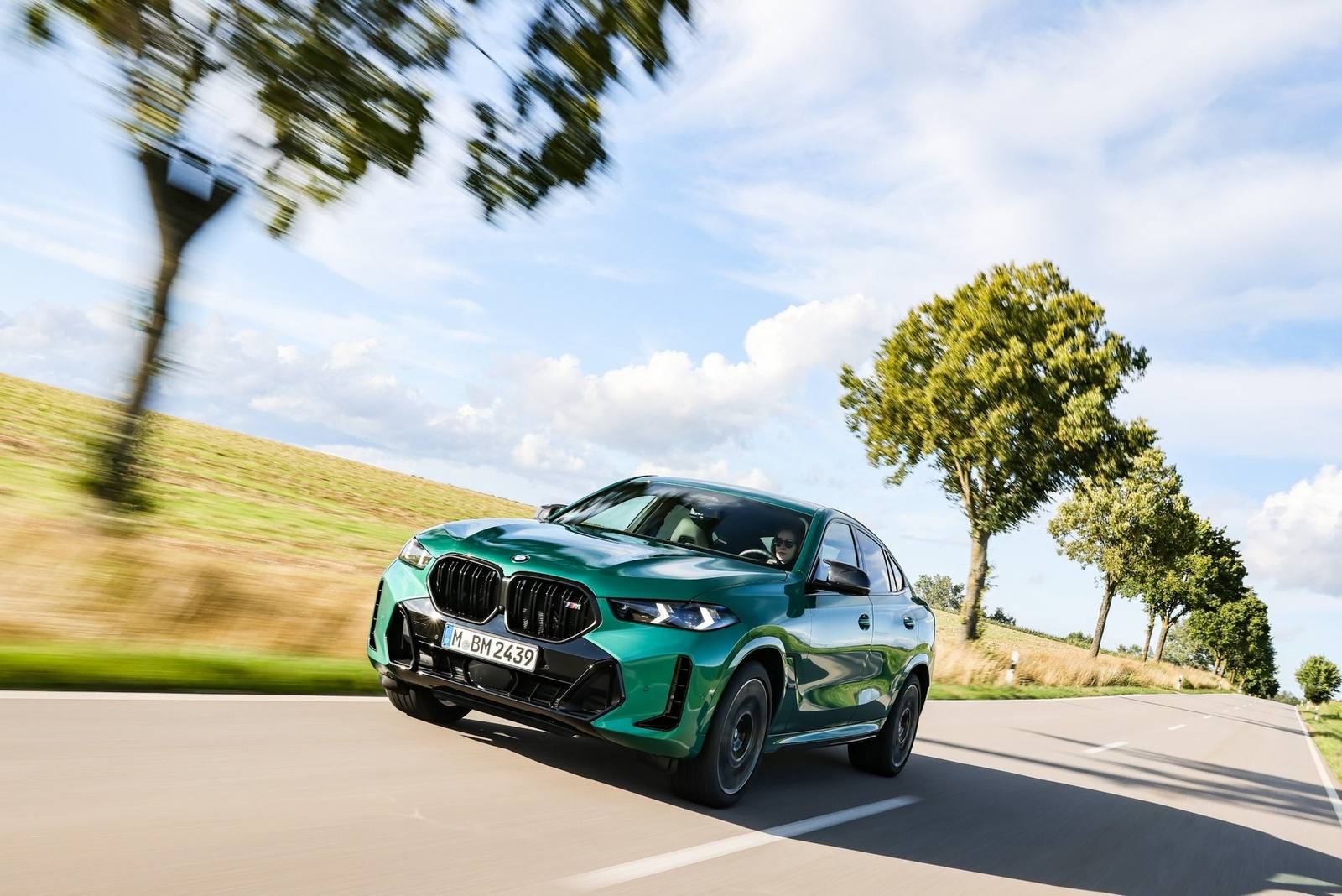 xDrive40i