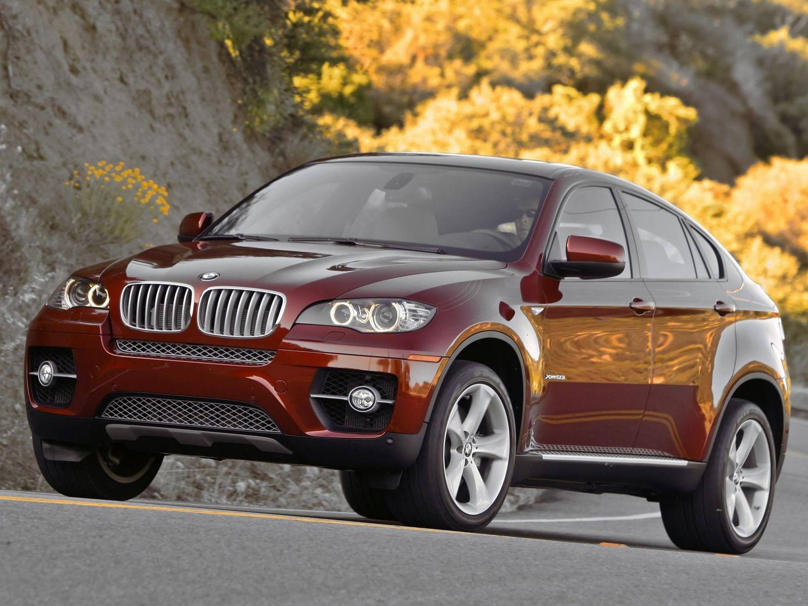 xDrive50i