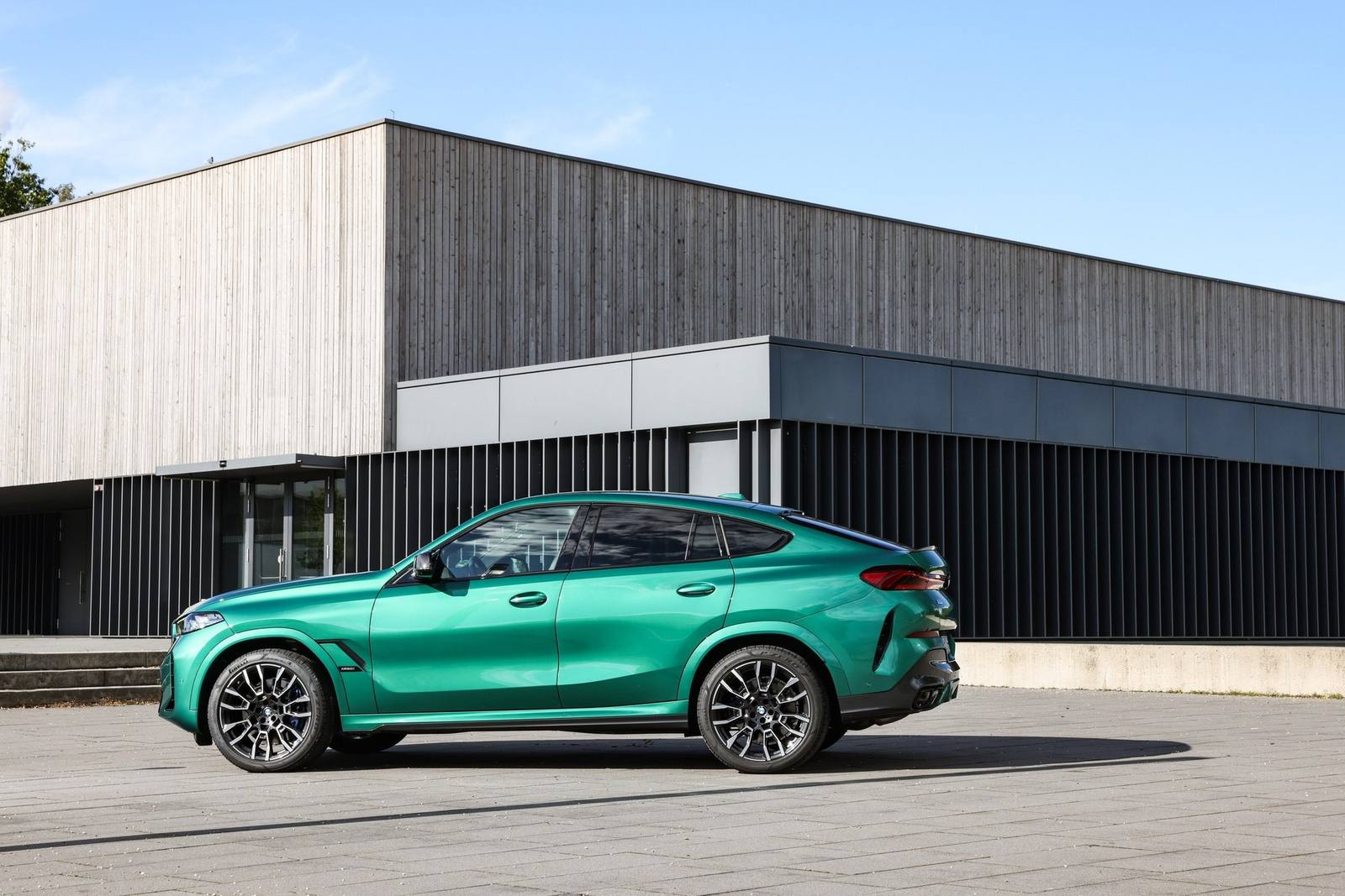 M60i xDrive