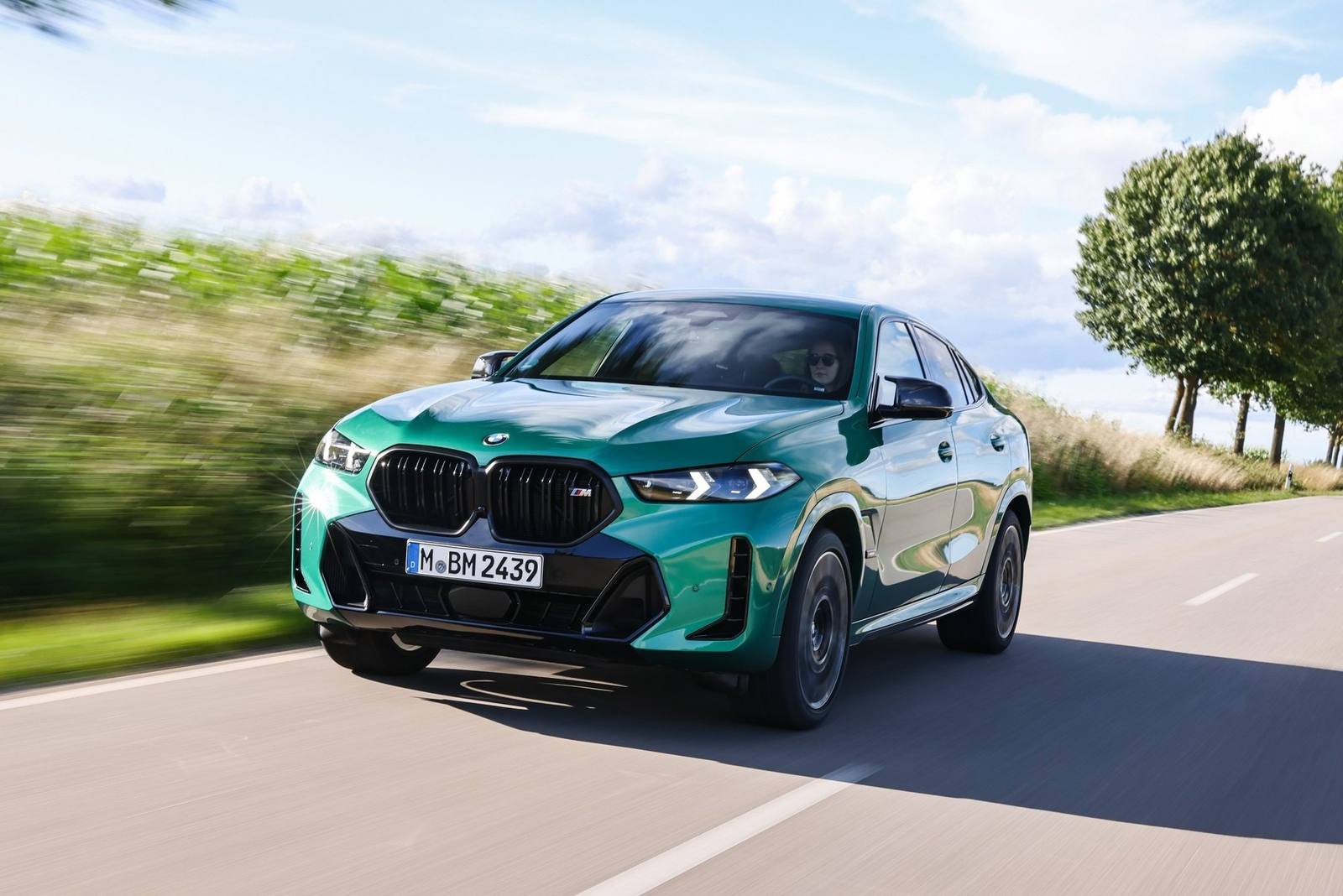 xDrive40i
