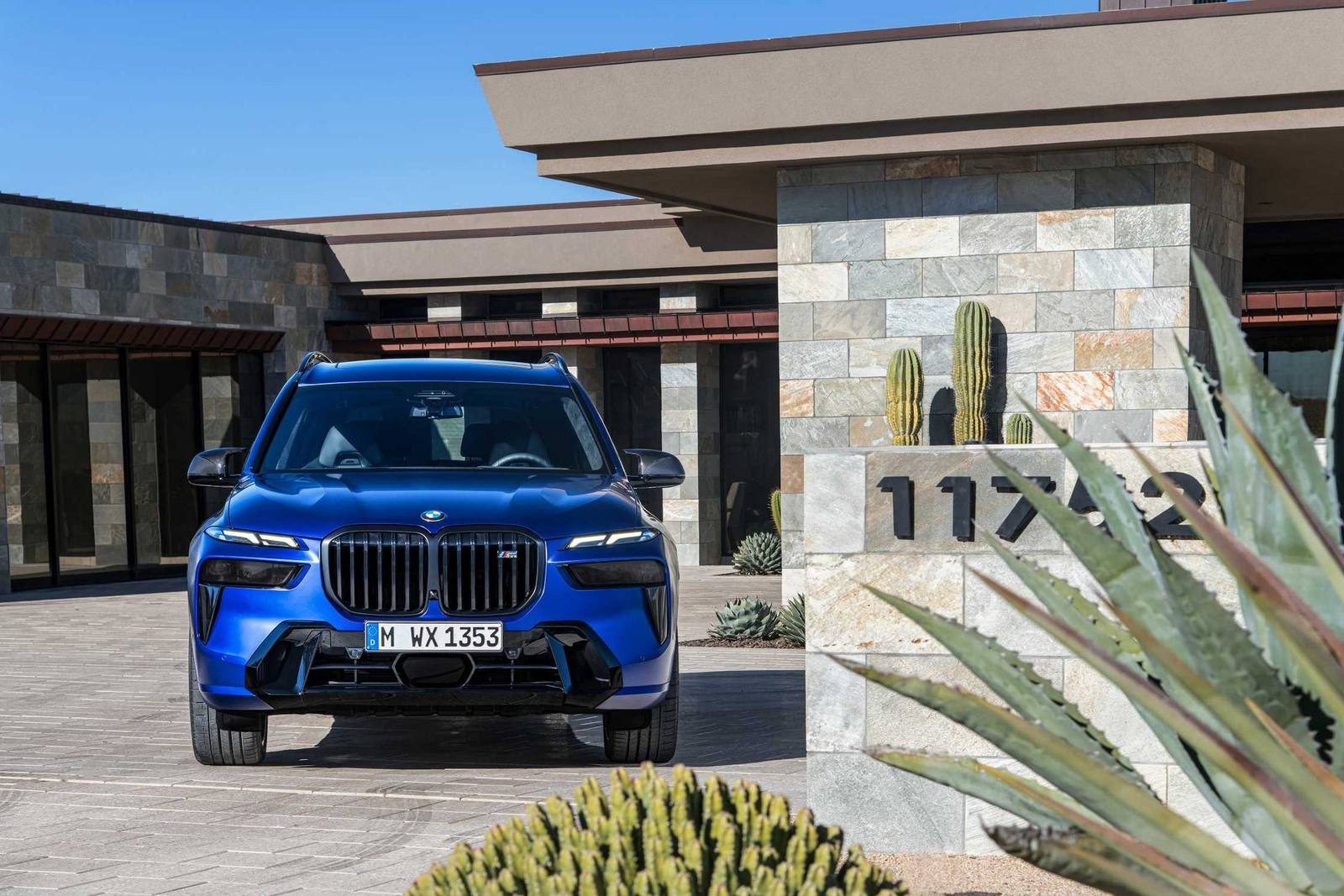 M60i xDrive