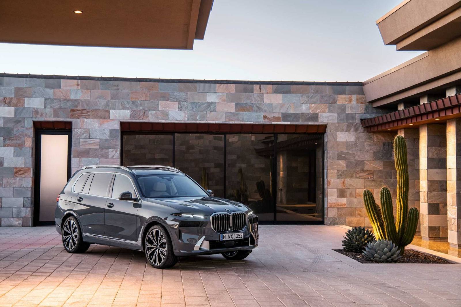 xDrive40i