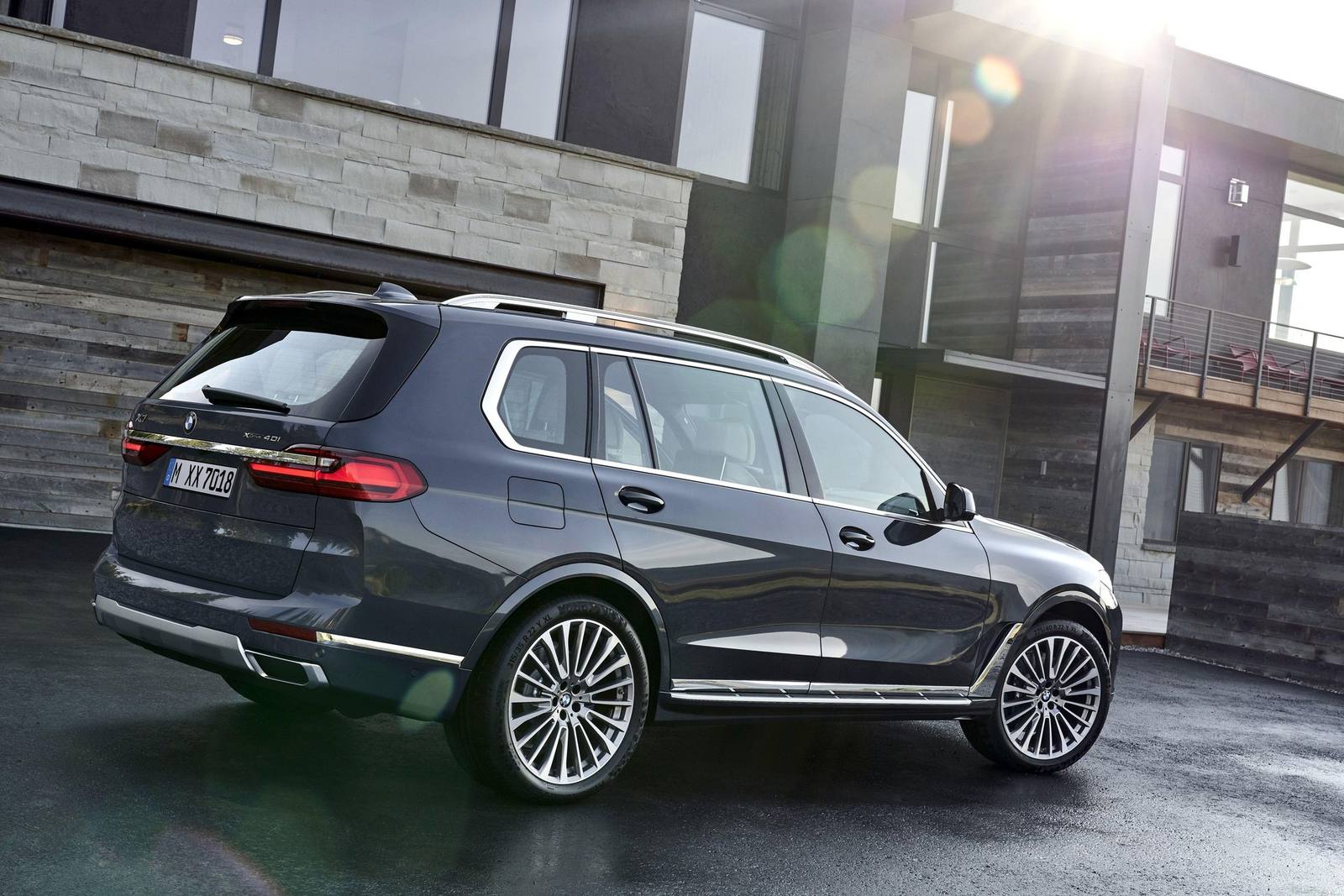 xDrive40i