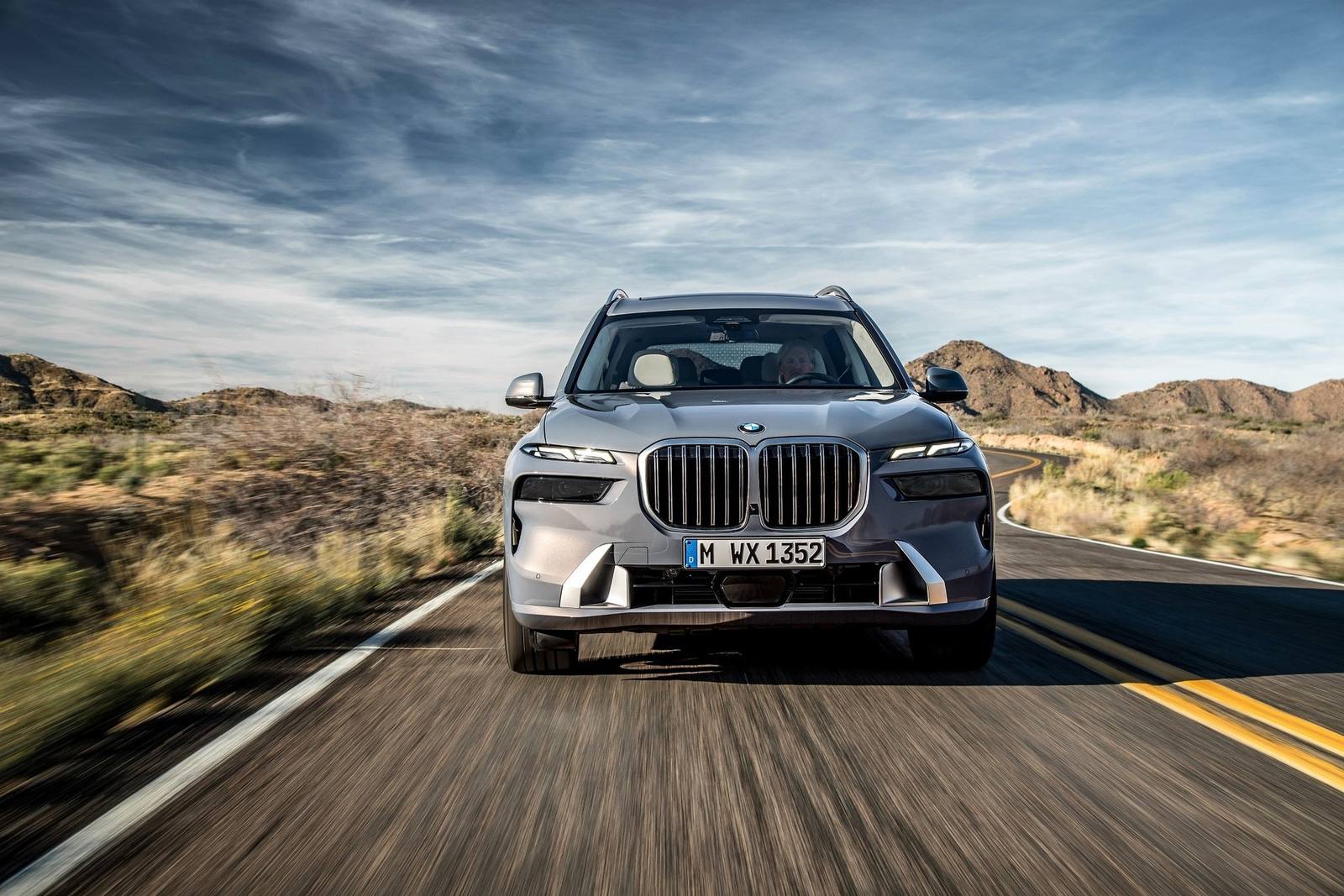 xDrive40i