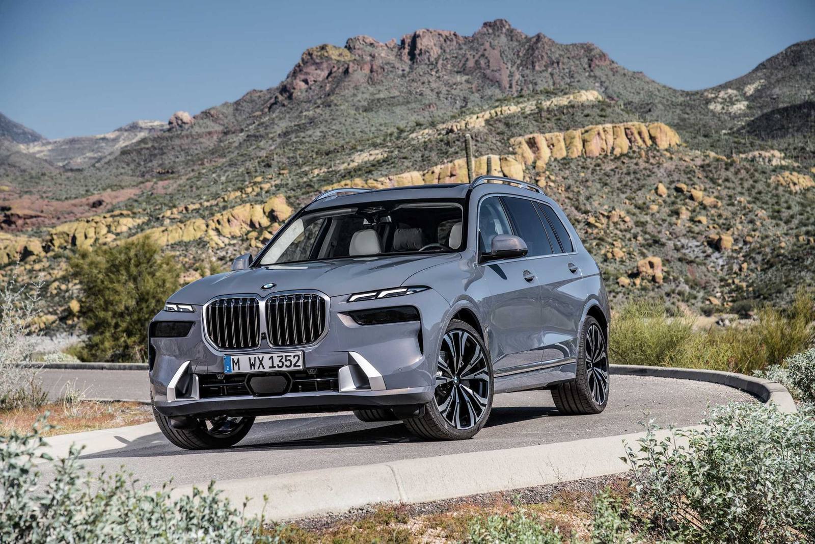 xDrive40i