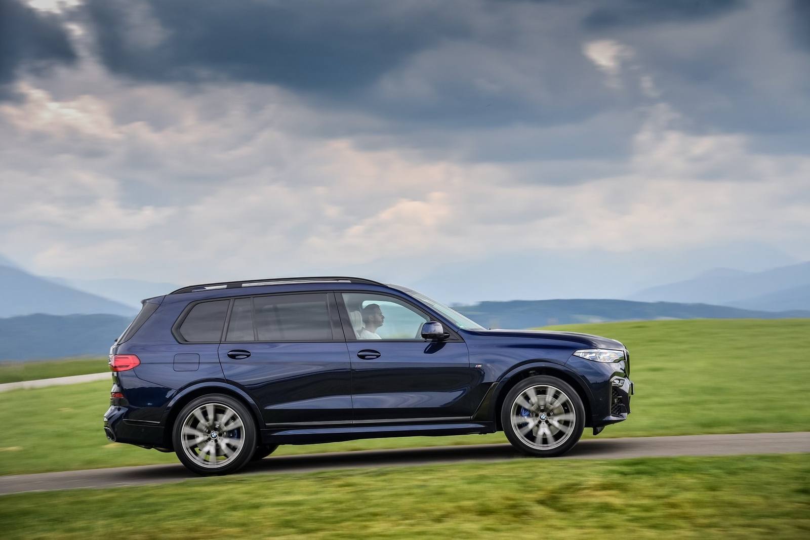 M50i xDrive