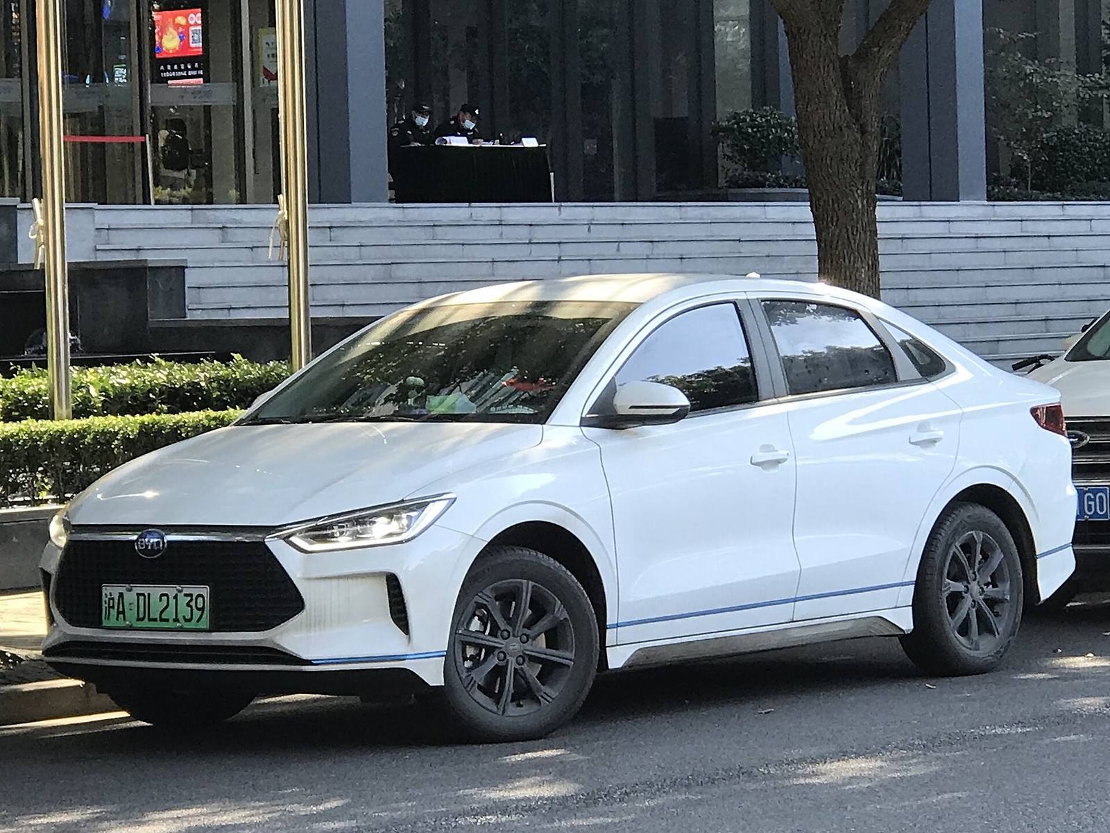 e3 Standard 305