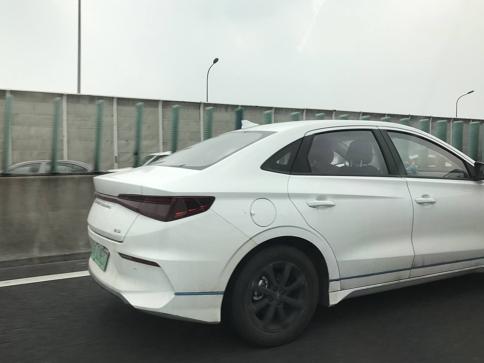 e3 Standard 305