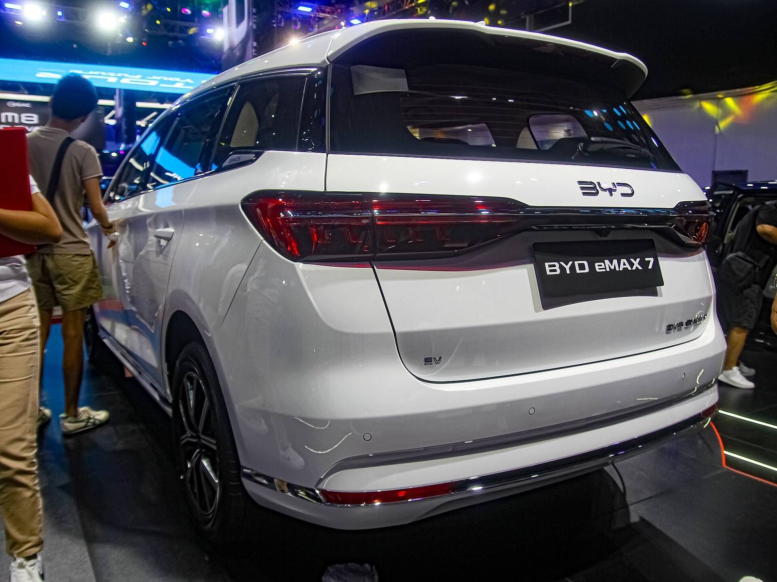 M6 EV Extended