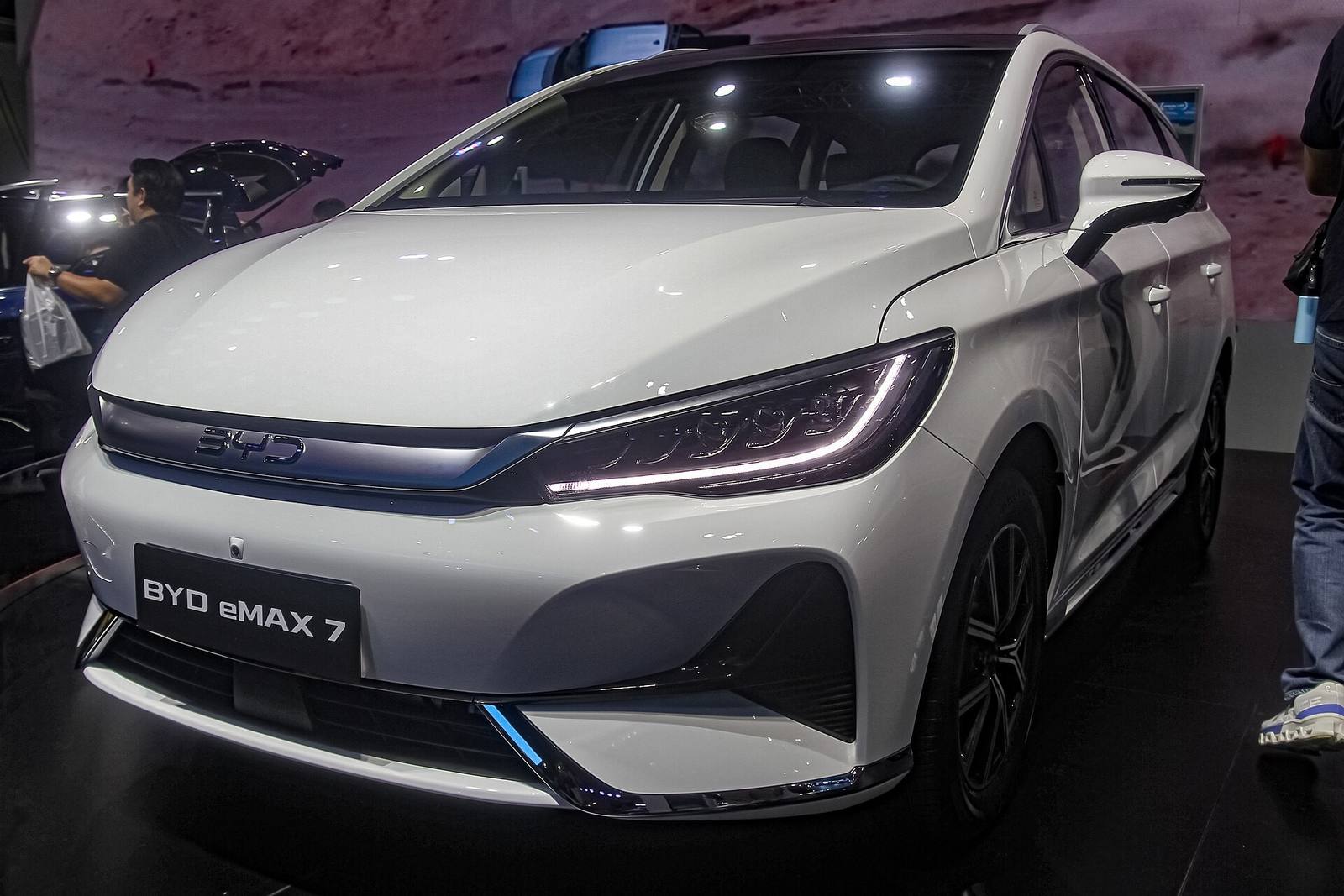 M6 EV Extended