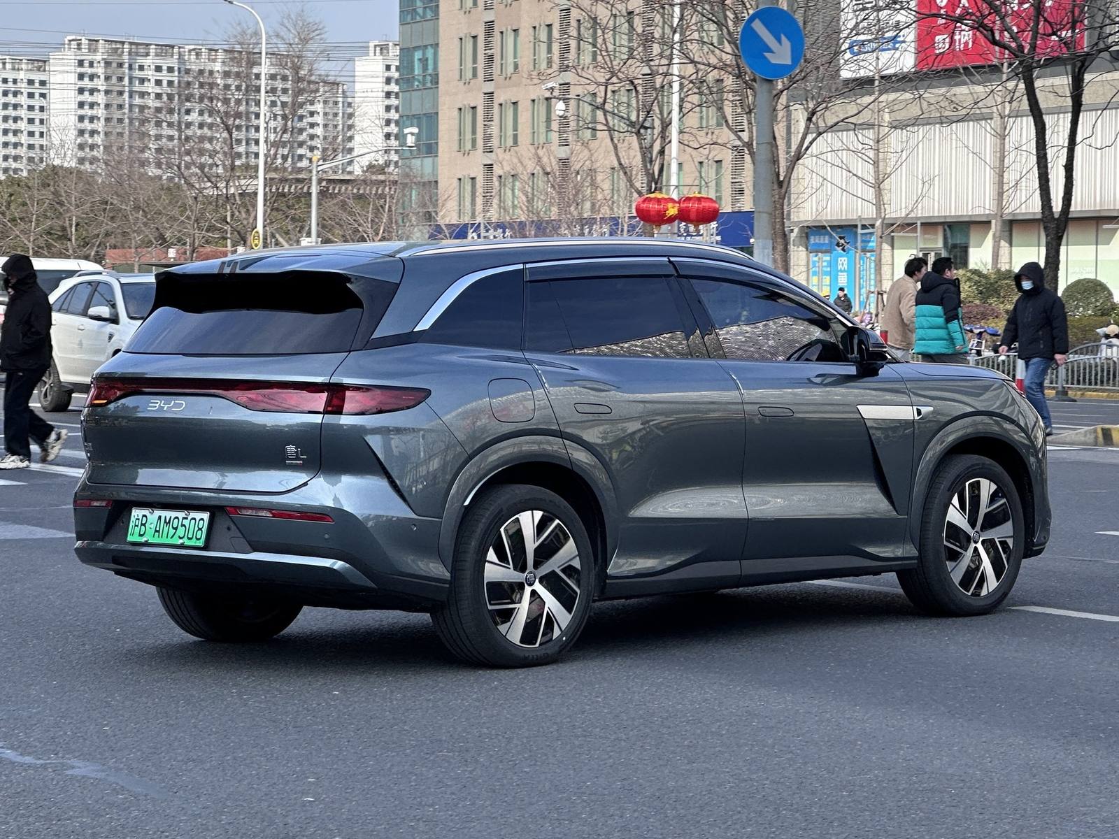 Tang L EV AWD