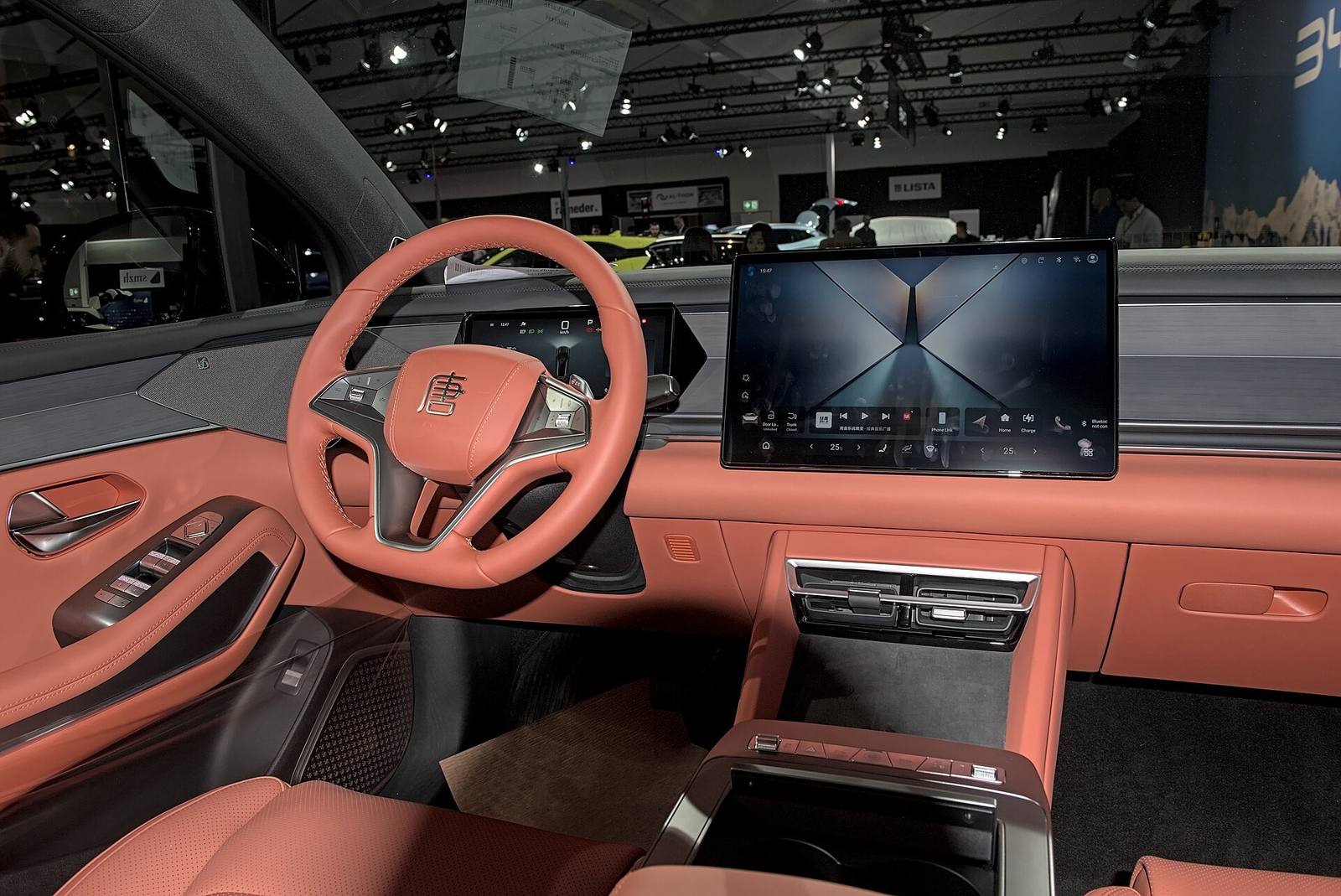 Tang L EV AWD