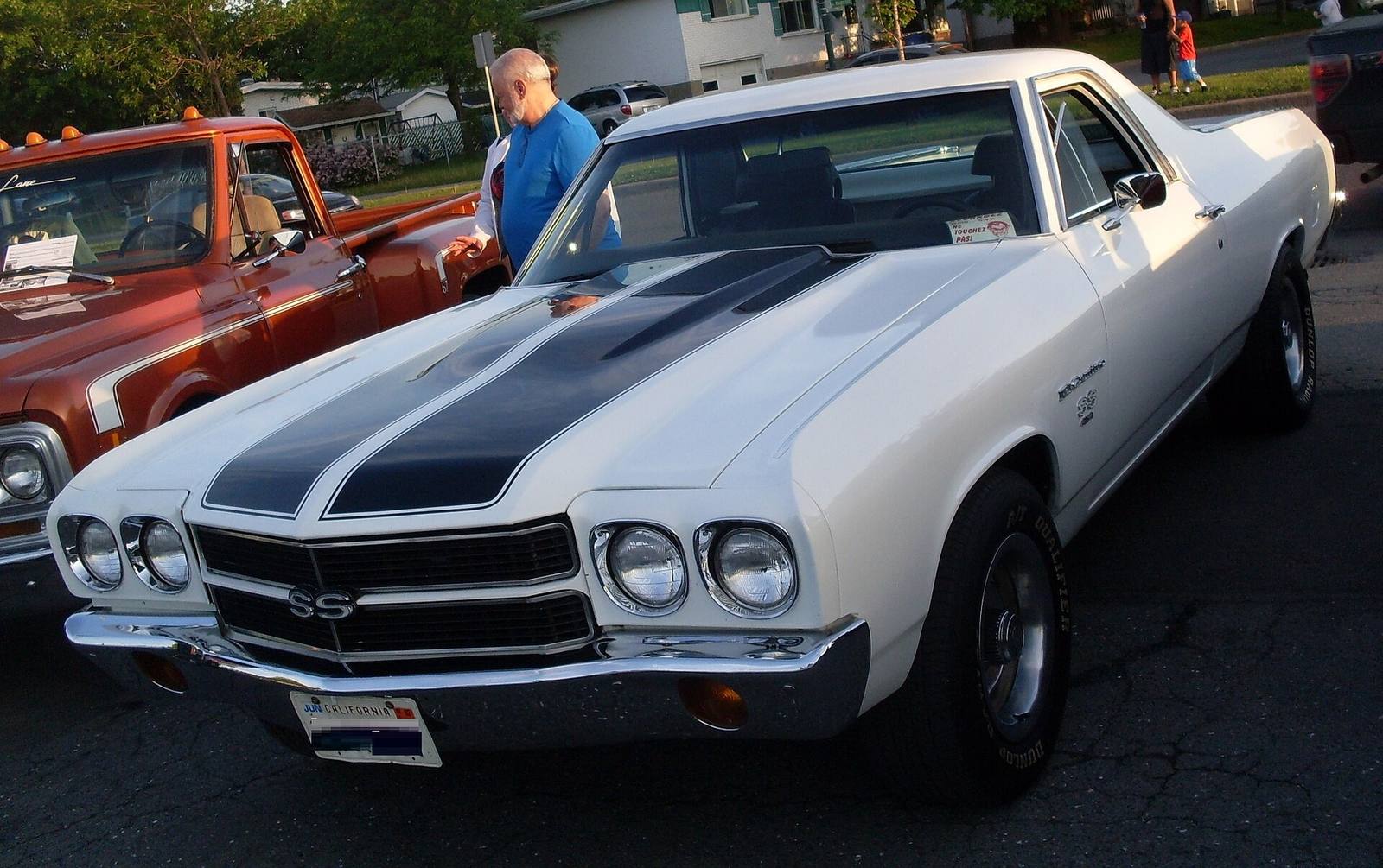 4.3 V6